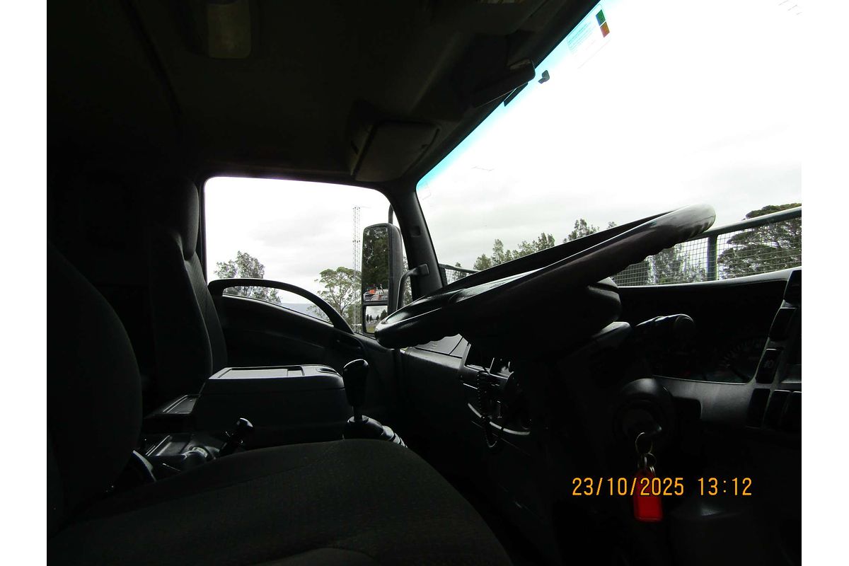 2012 Isuzu FTR 900 LONG FH MY11 4x2