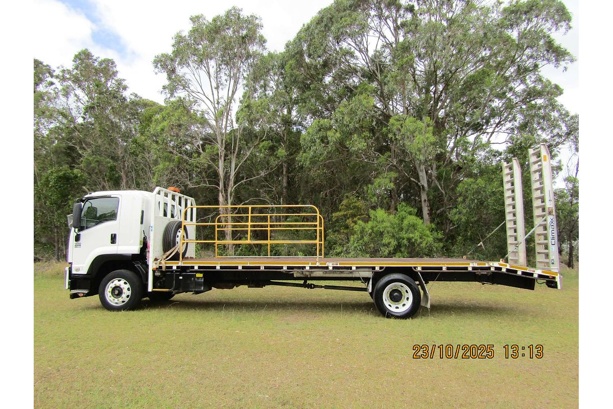 2012 Isuzu FTR 900 LONG FH MY11 4x2