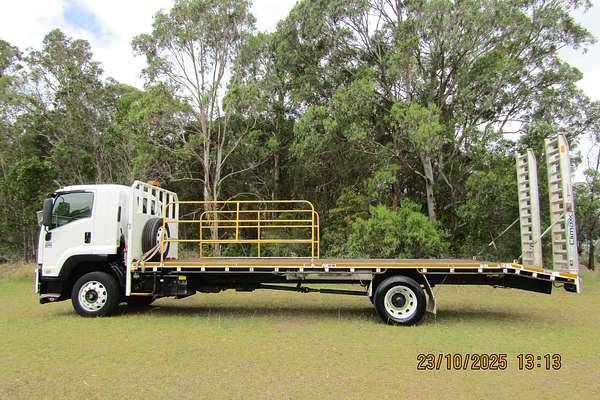 2012 Isuzu FTR 900 LONG FH MY11 4x2