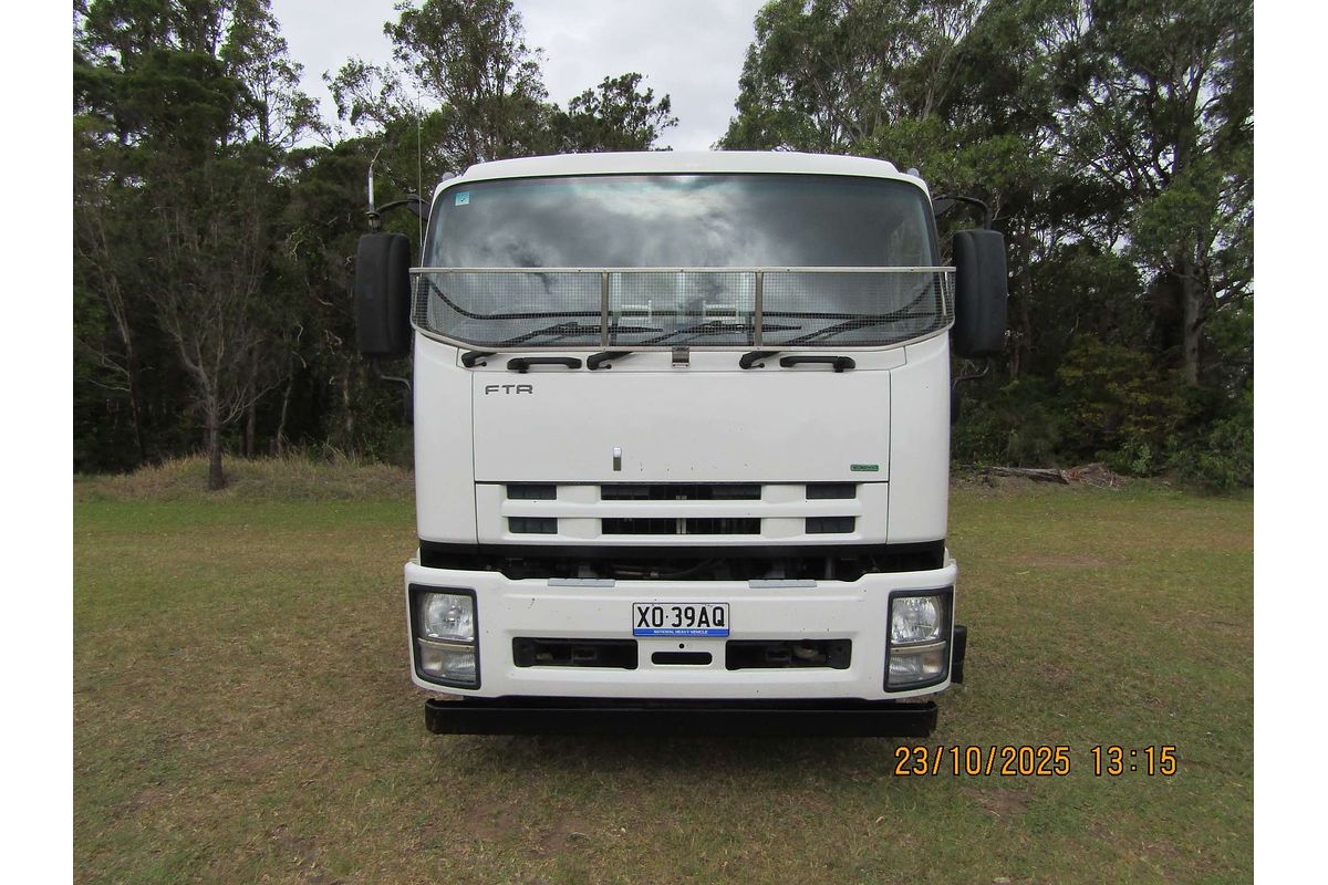 2012 Isuzu FTR 900 LONG FH MY11 4x2