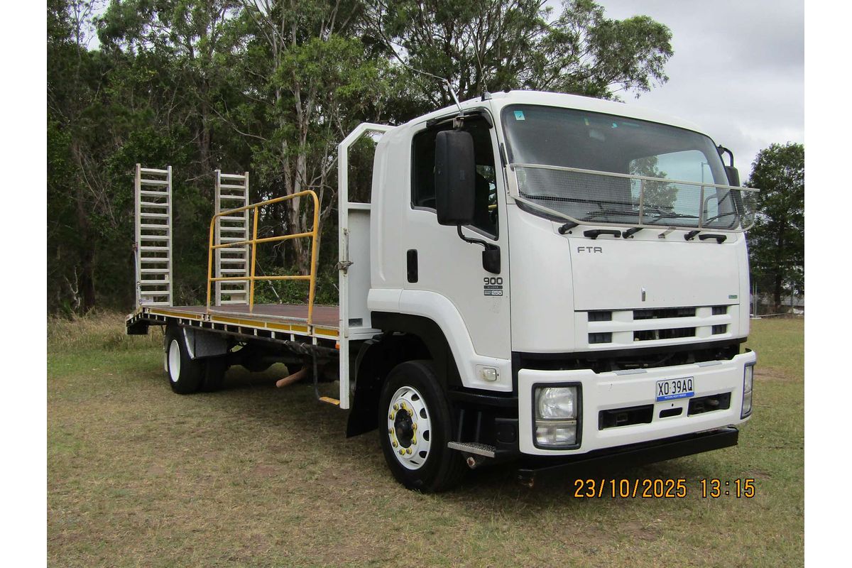 2012 Isuzu FTR 900 LONG FH MY11 4x2