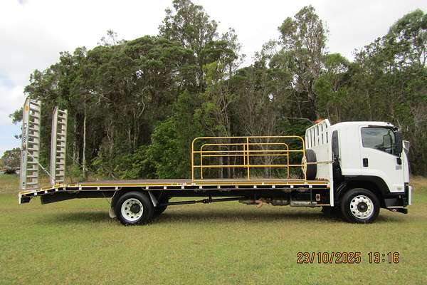 2012 Isuzu FTR 900 LONG FH MY11 4x2