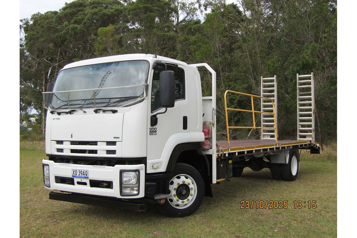 2012 Isuzu FTR 900 LONG FH MY11 4x2