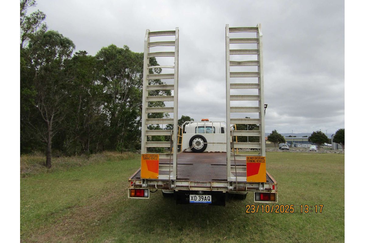 2012 Isuzu FTR 900 LONG FH MY11 4x2