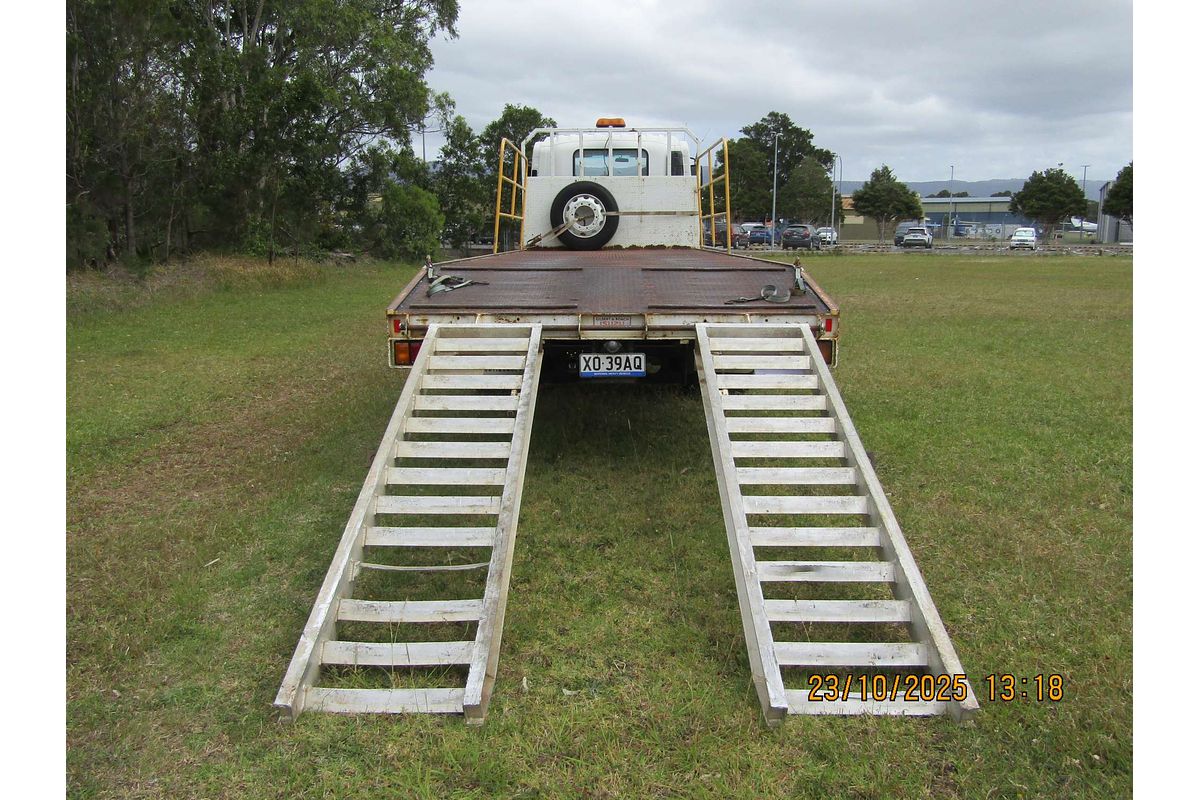 2012 Isuzu FTR 900 LONG FH MY11 4x2