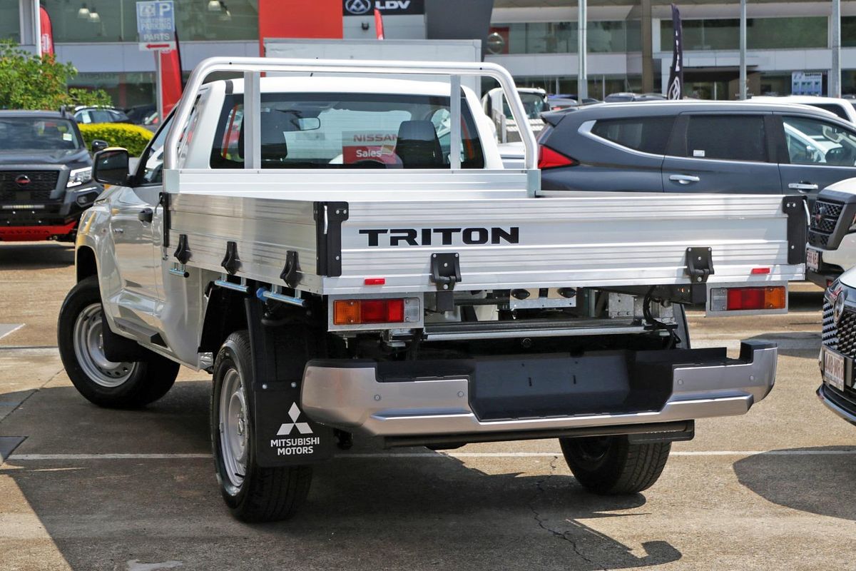 2025 Mitsubishi Triton GLX MV Rear Wheel Drive