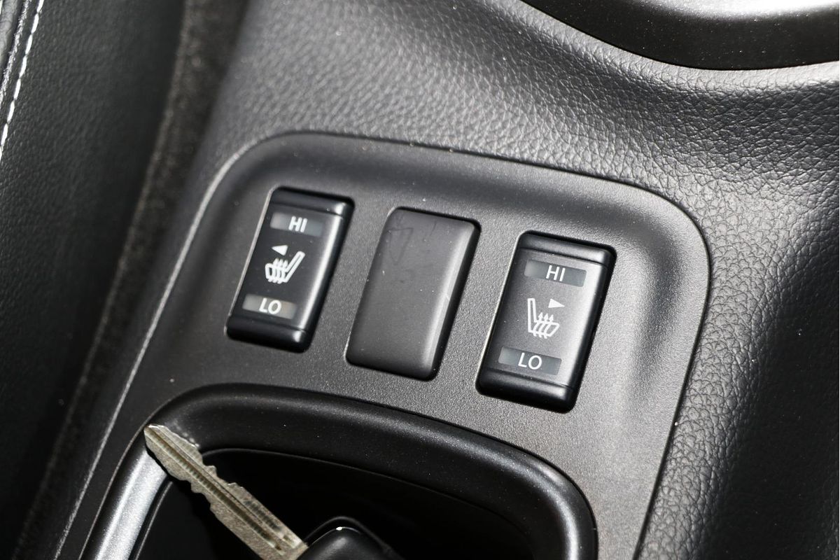 2025 Nissan Navara PRO-4X D23 4X4