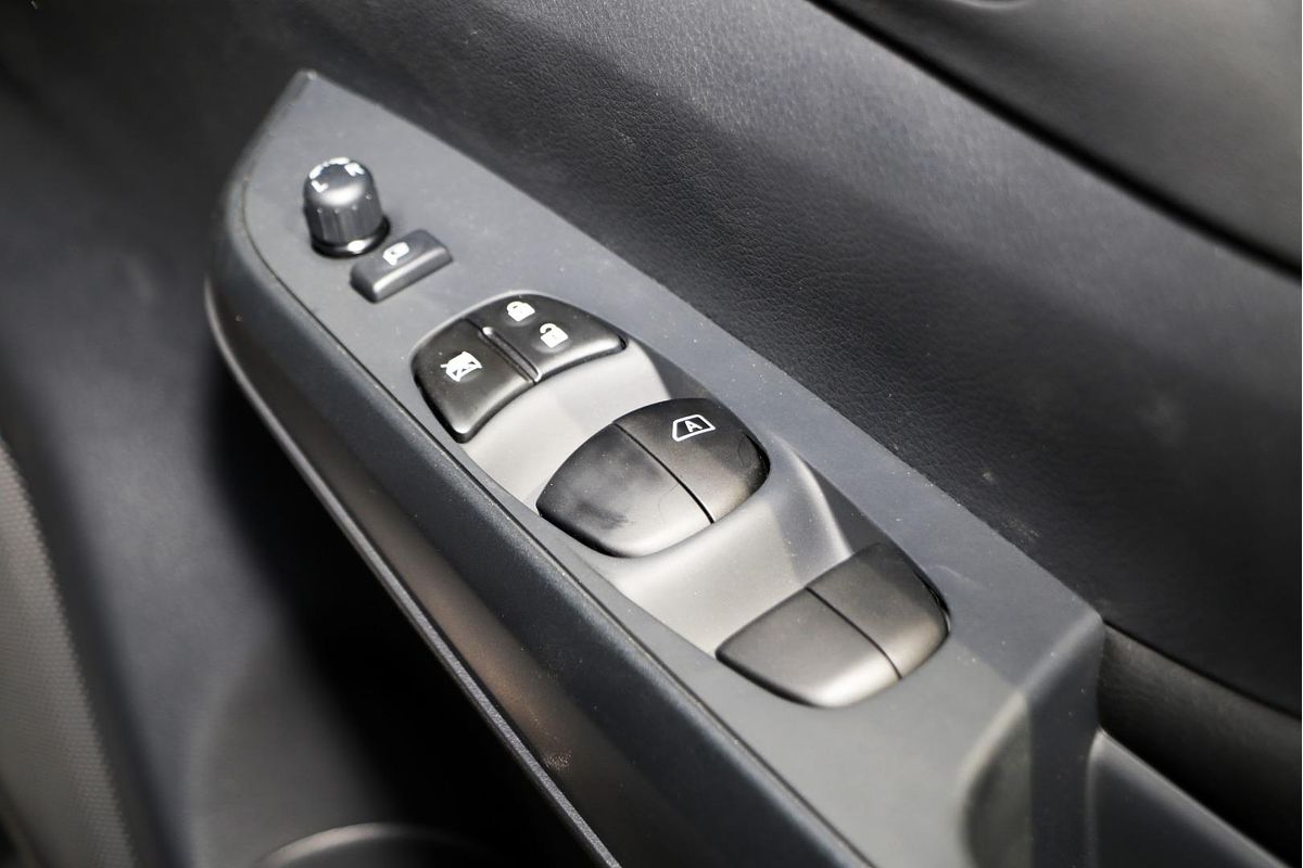 2025 Nissan Navara PRO-4X D23 4X4