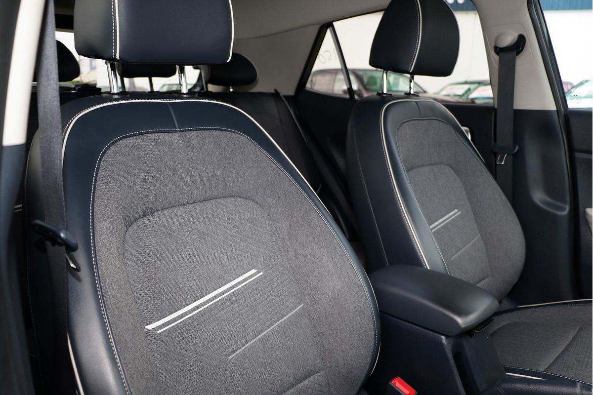 2020 Hyundai Venue Elite QX