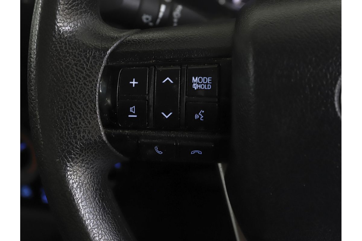 Hilux 4x4 SR 2.8L T Diesel Automatic Double Cab C/C