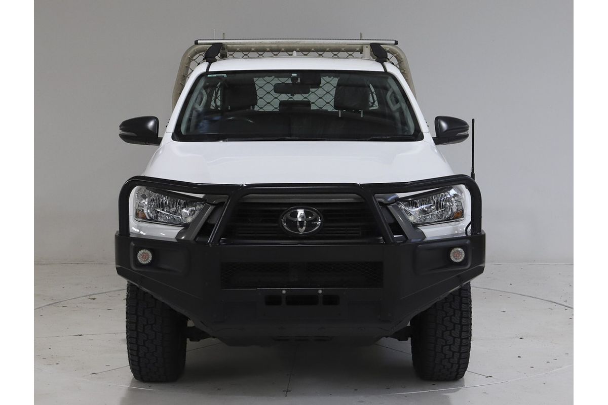 Hilux 4x4 SR 2.8L T Diesel Automatic Double Cab C/C Hilux 4x4 SR 2.8L T Diesel Automatic Double Cab C/C