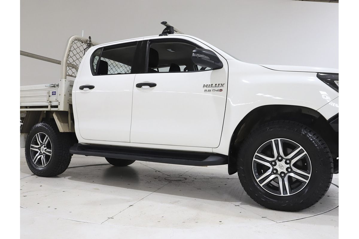 Hilux 4x4 SR 2.8L T Diesel Automatic Double Cab C/C