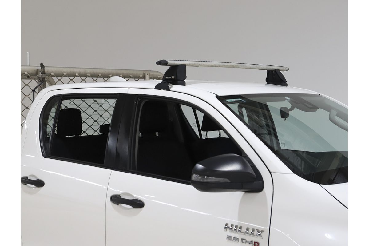 Hilux 4x4 SR 2.8L T Diesel Automatic Double Cab C/C