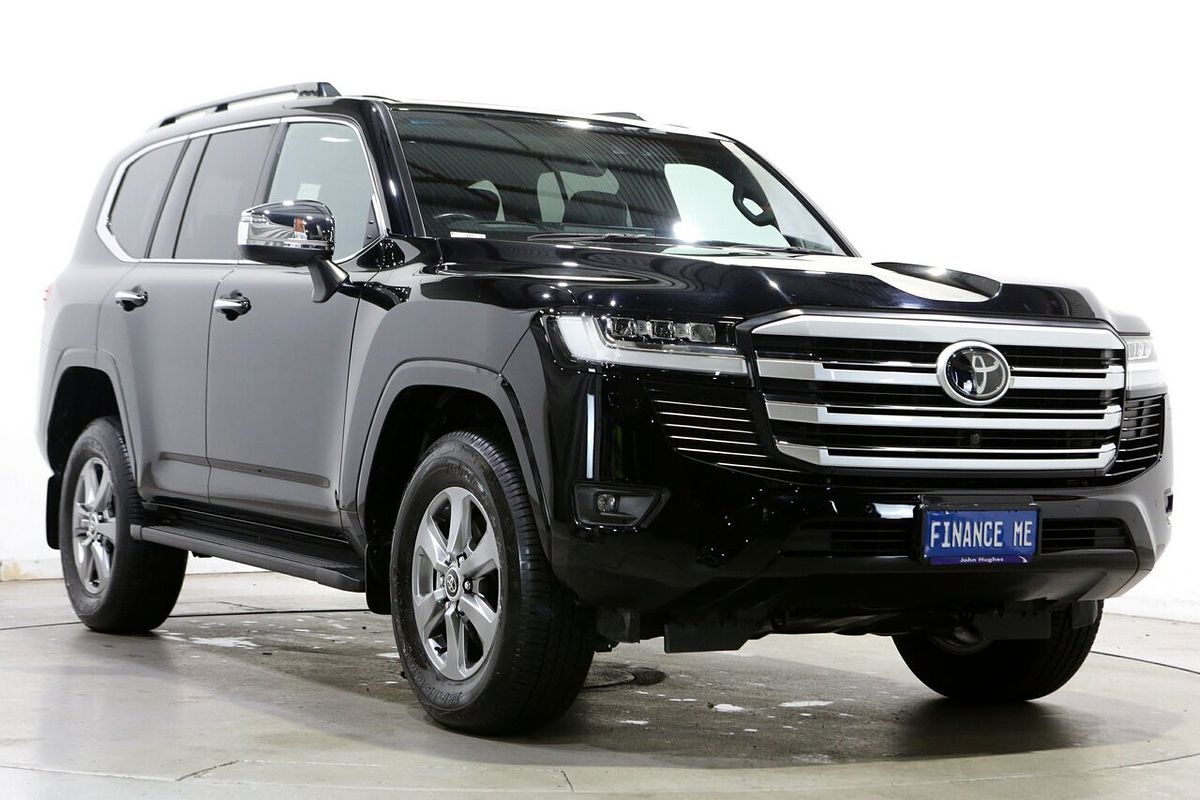 2022 Toyota Landcruiser Sahara FJA300R
