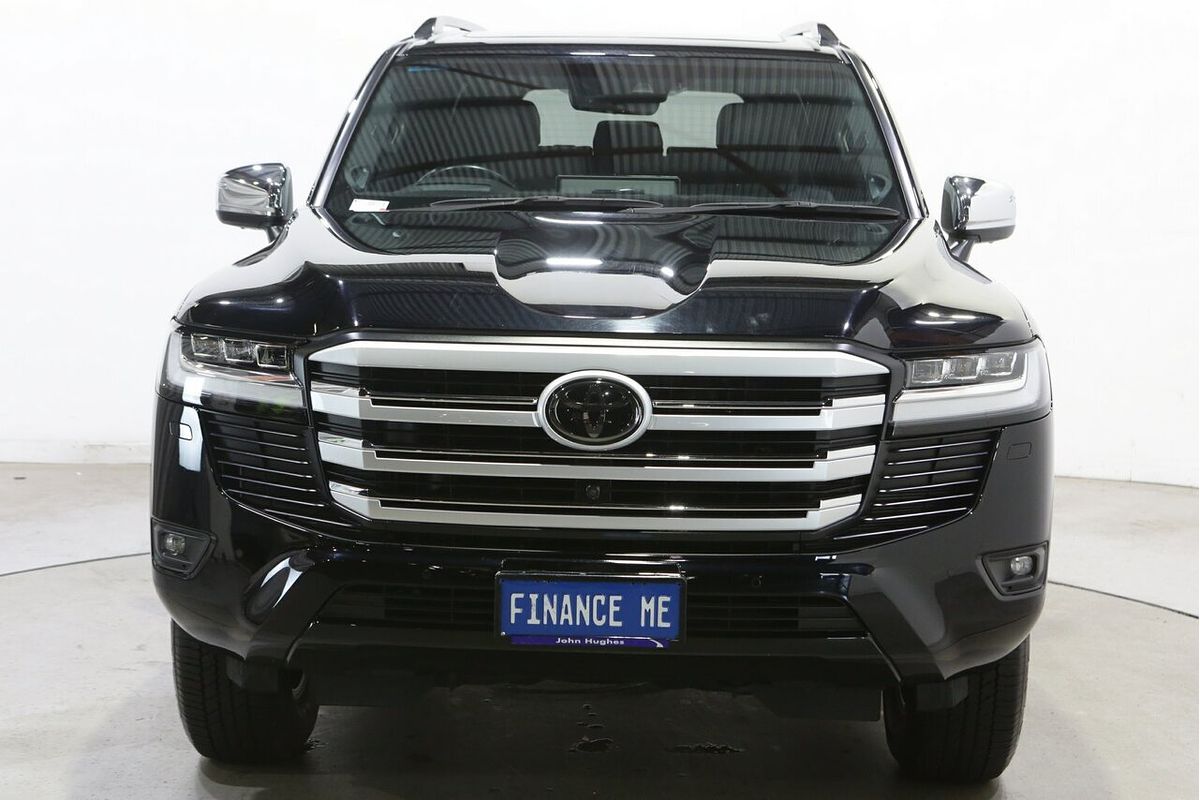 2022 Toyota Landcruiser Sahara FJA300R