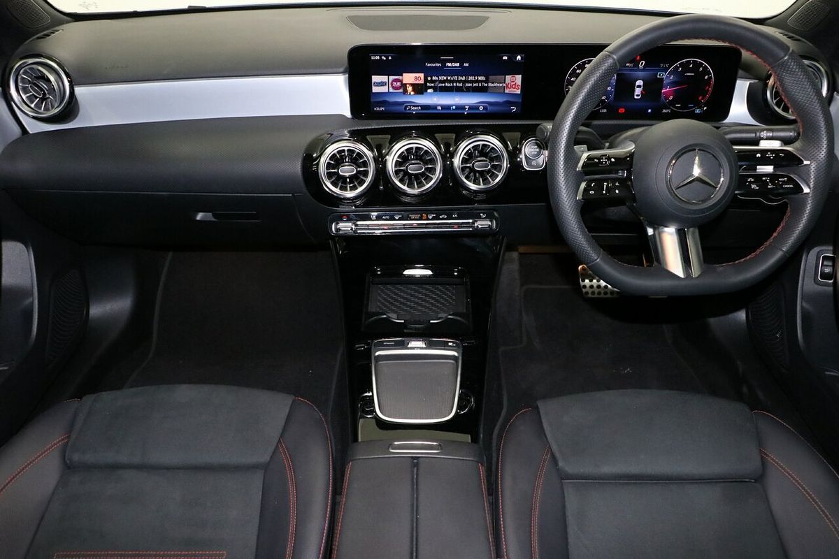 2023 Mercedes-Benz A-Class A250 V177