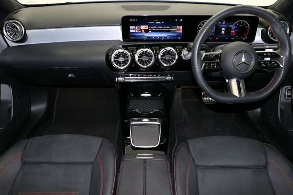 2023 Mercedes-Benz A-Class A250 V177