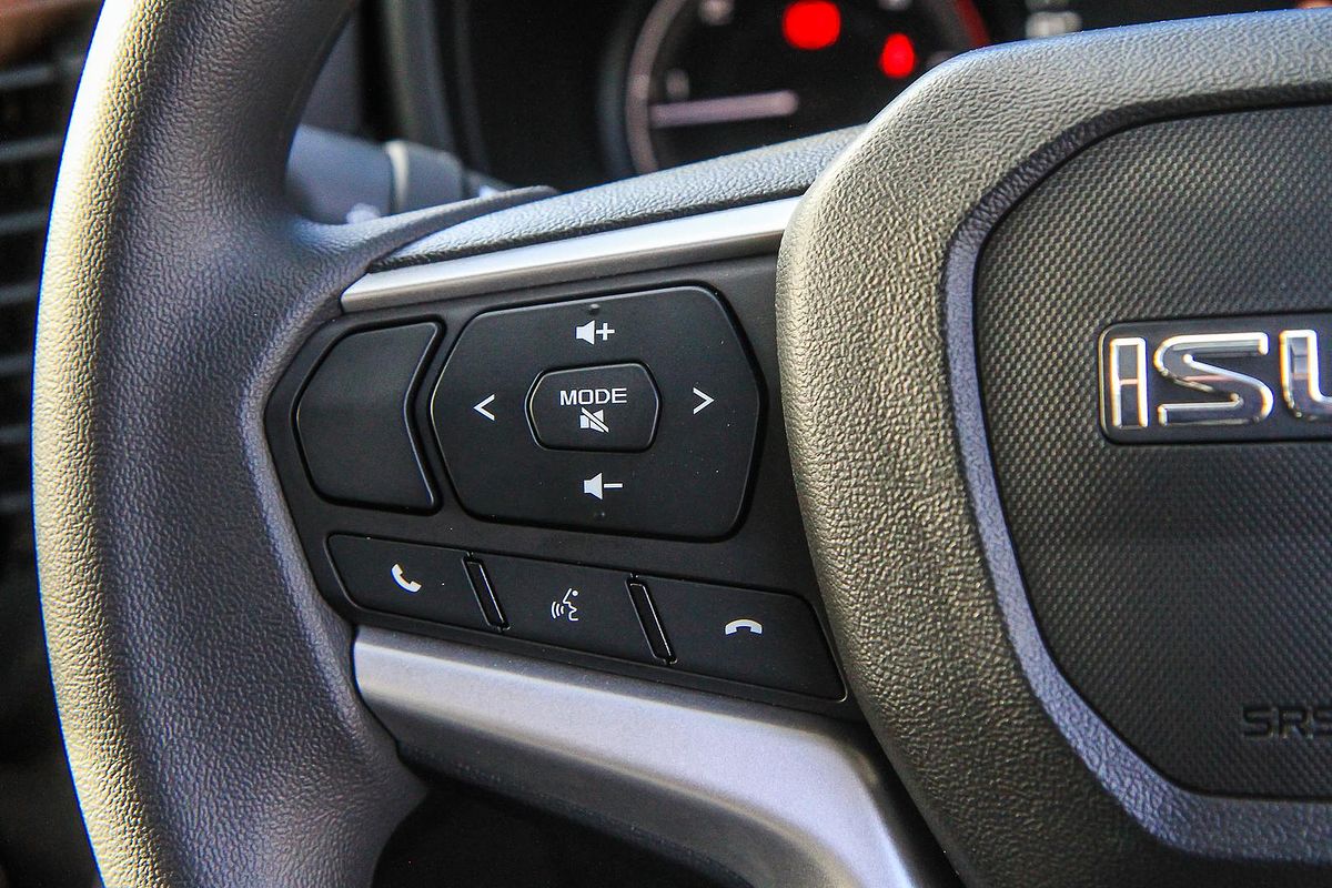 2025 Isuzu D-MAX SX High Ride Rear Wheel Drive