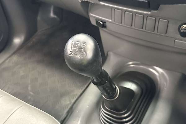 2015 Toyota Hilux Workmate TGN16R Rear Wheel Drive