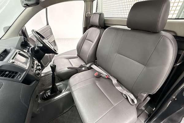 2015 Toyota Hilux Workmate TGN16R Rear Wheel Drive
