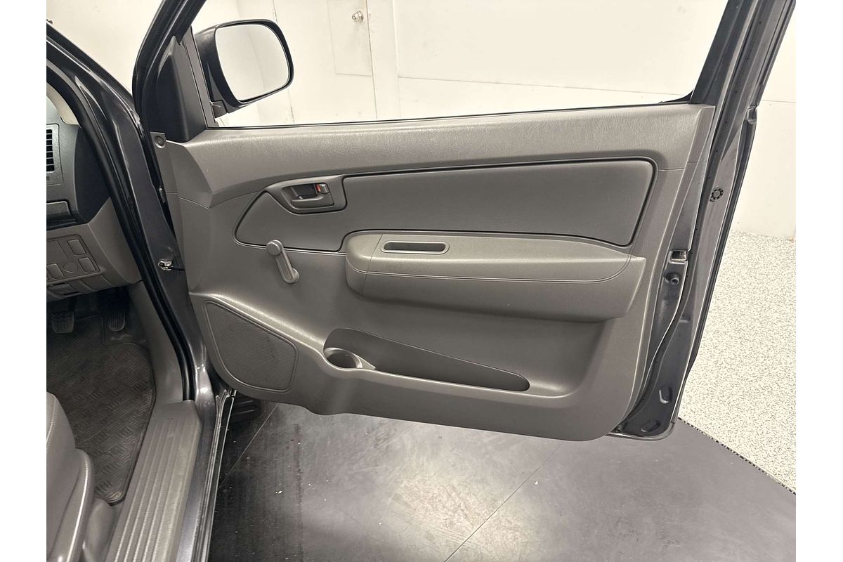 2015 Toyota Hilux Workmate TGN16R Rear Wheel Drive