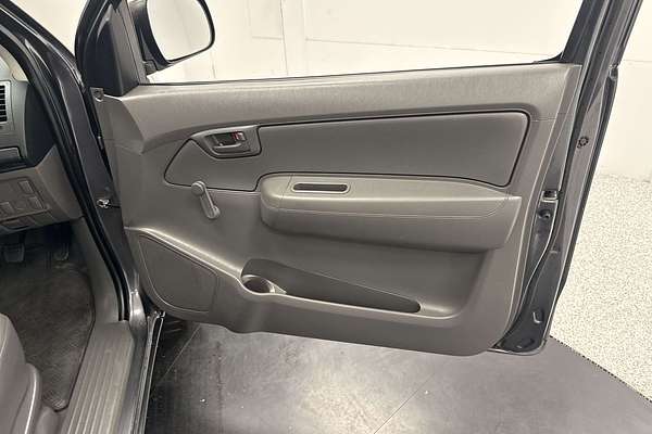 2015 Toyota Hilux Workmate TGN16R Rear Wheel Drive