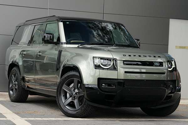 2025 Land Rover Defender 130 P400 X-Dynamic SE L663