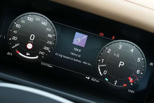 2025 Land Rover Defender 130 P400 X-Dynamic SE L663