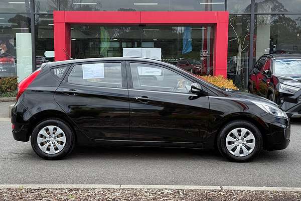 2016 Hyundai Accent Active RB4