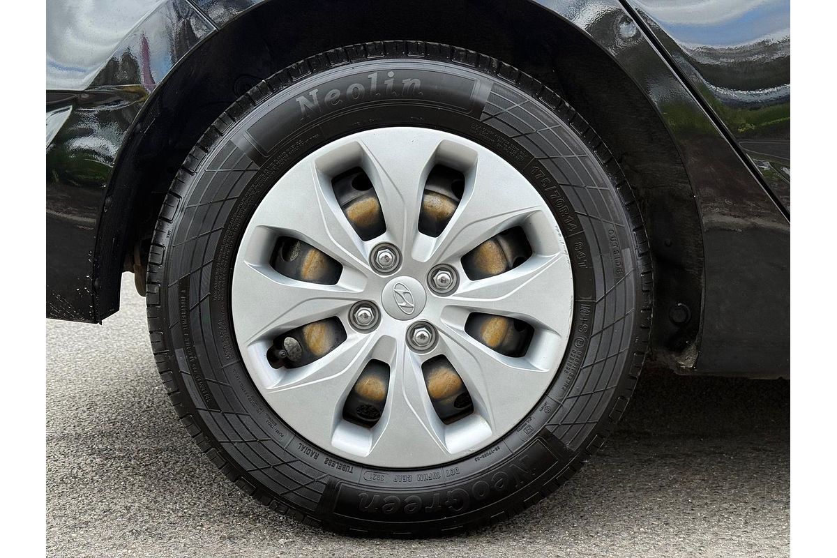 2016 Hyundai Accent Active RB4