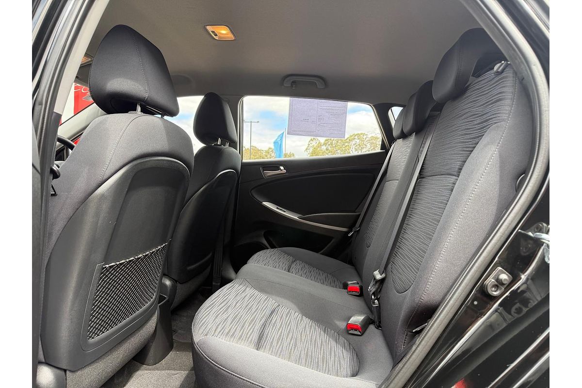 2016 Hyundai Accent Active RB4