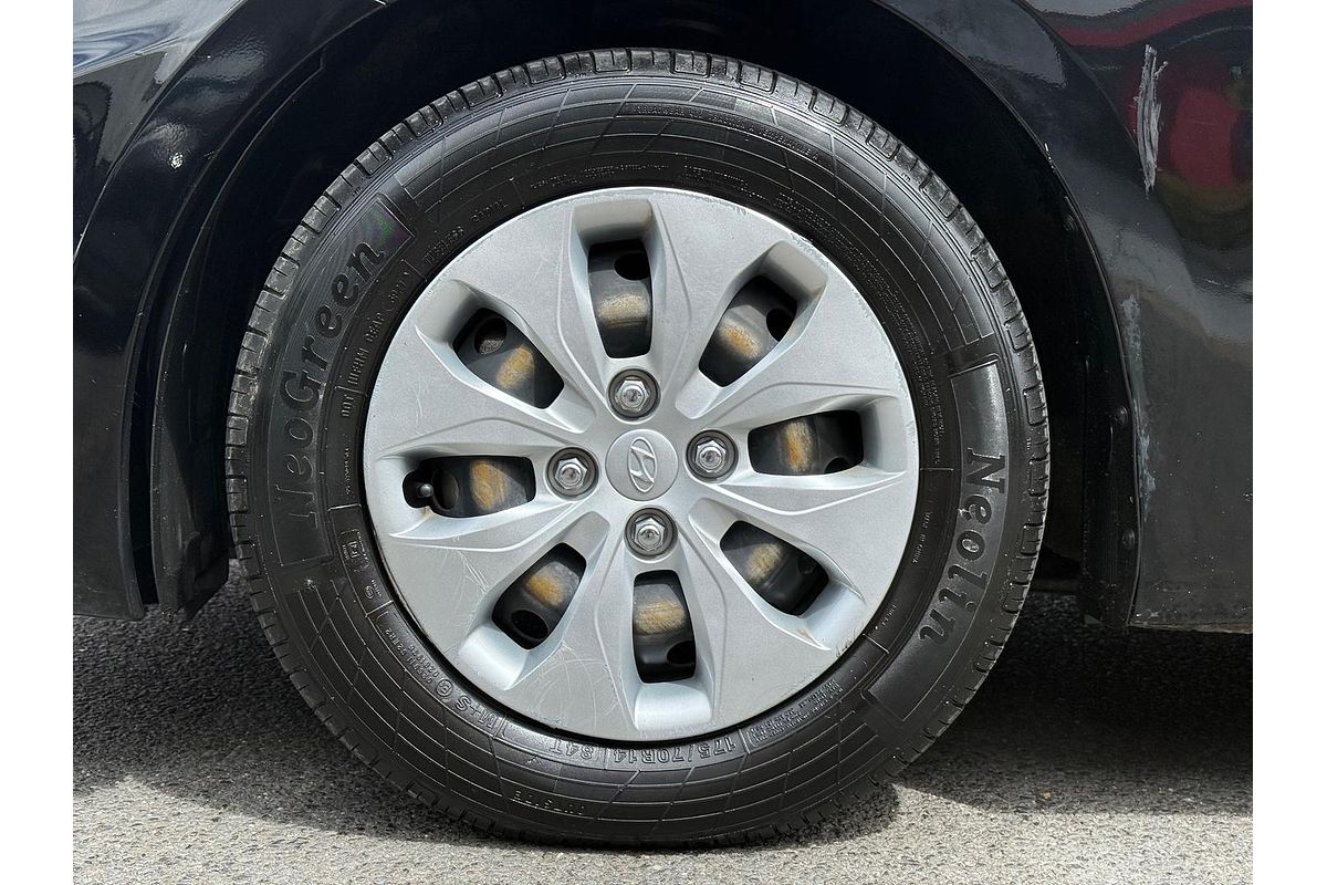 2016 Hyundai Accent Active RB4