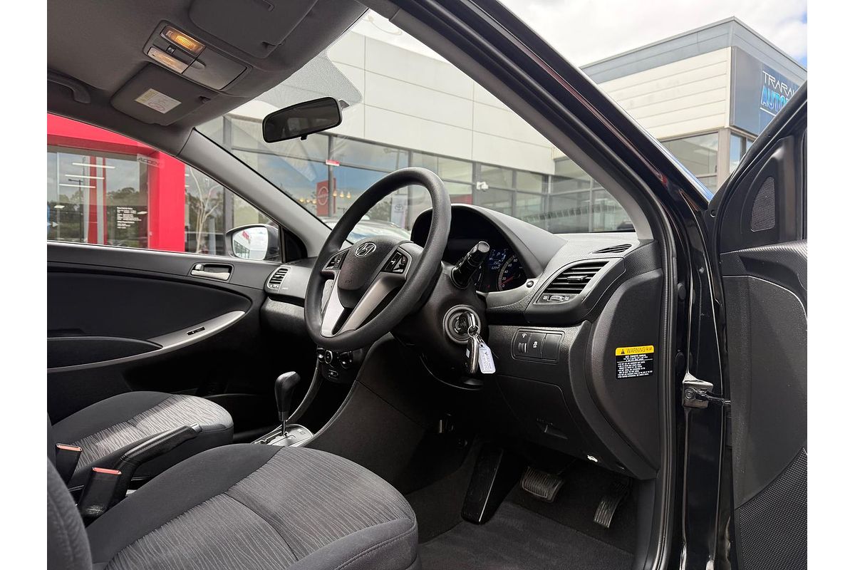 2016 Hyundai Accent Active RB4