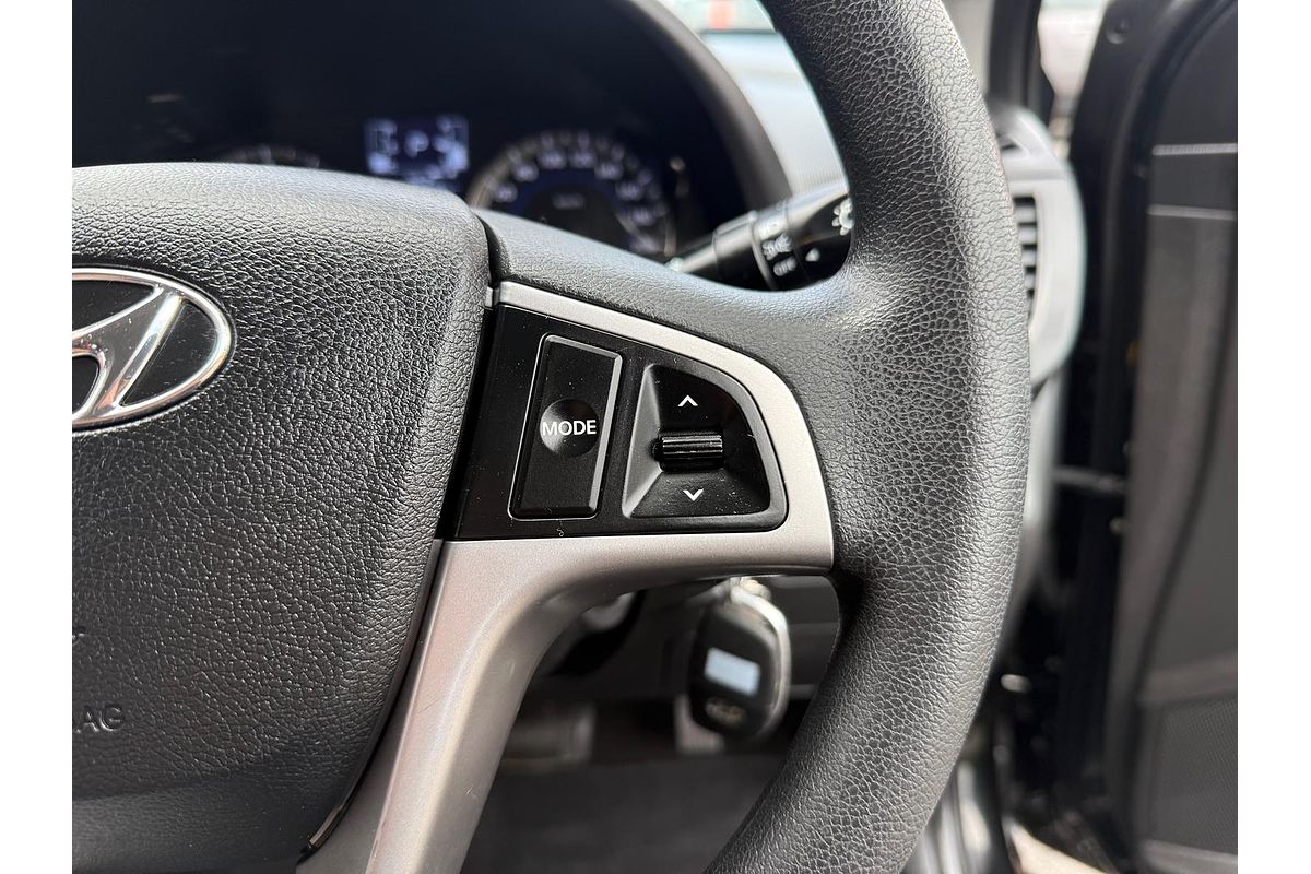 2016 Hyundai Accent Active RB4