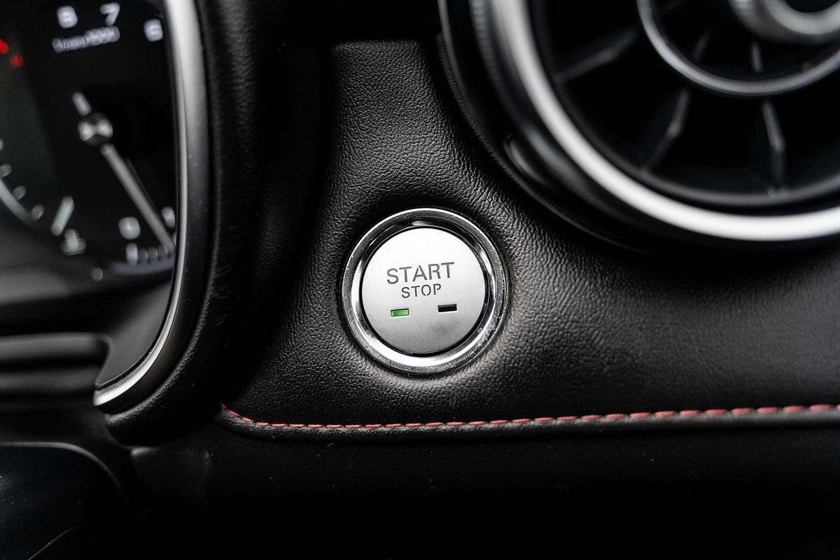 2022 MG HS Vibe SAS23