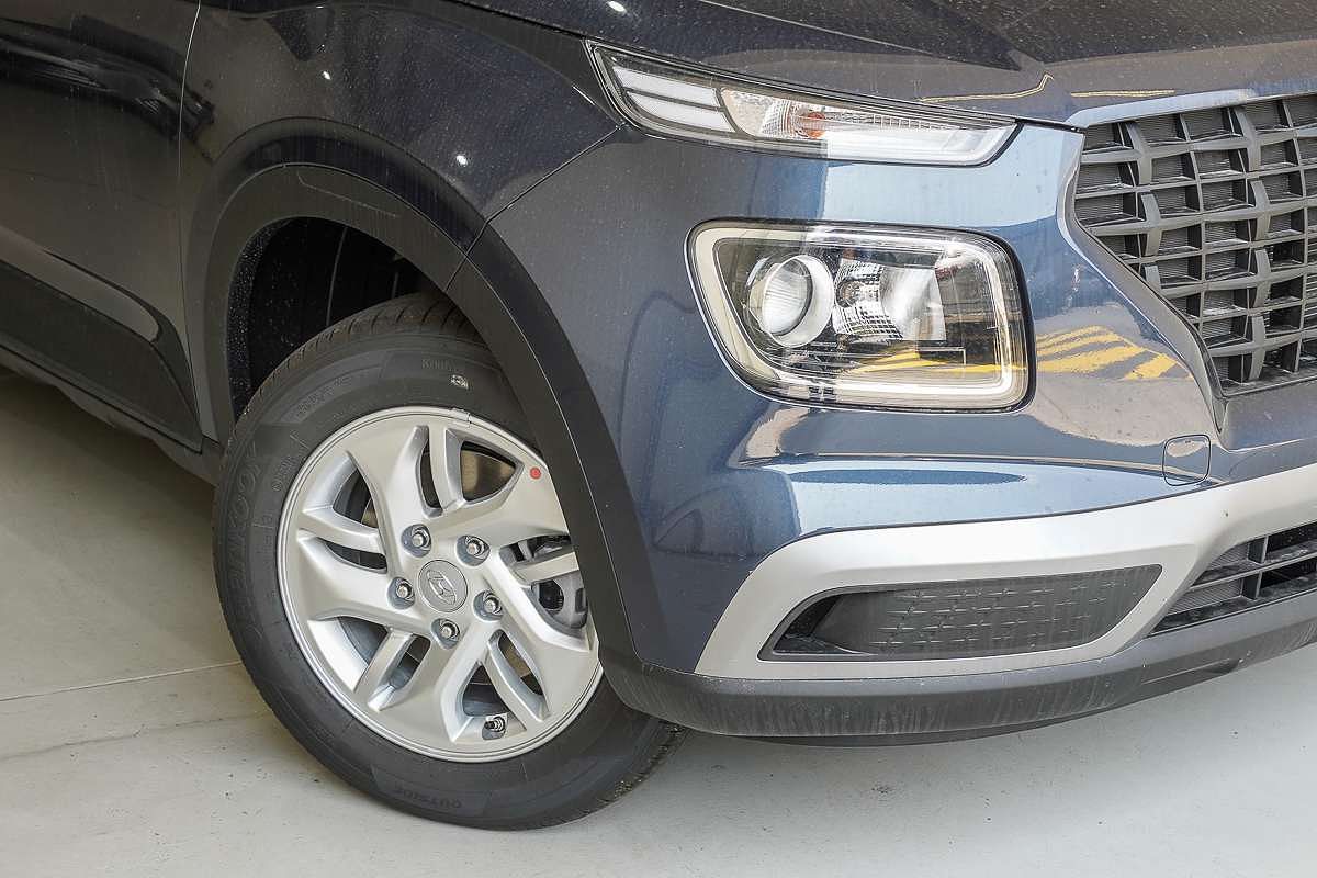 2025 Hyundai Venue  QX.V5