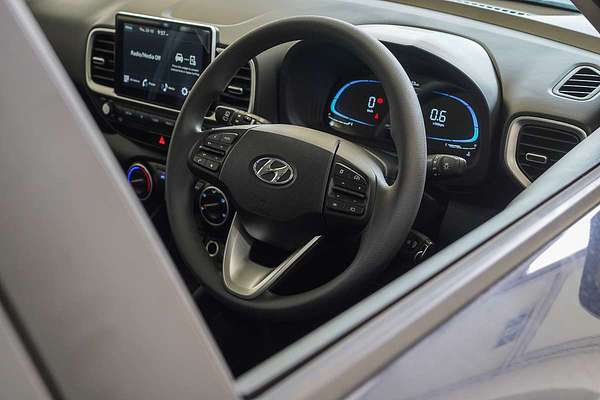 2025 Hyundai Venue  QX.V5