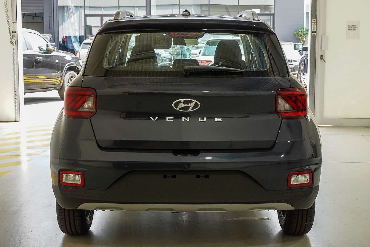 2025 Hyundai Venue  QX.V5