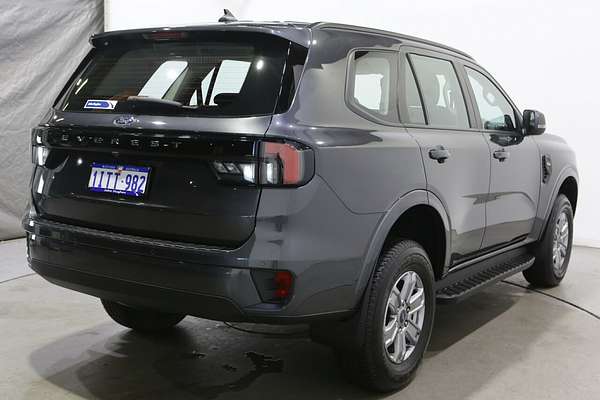 2023 Ford Everest Ambiente 2.0L