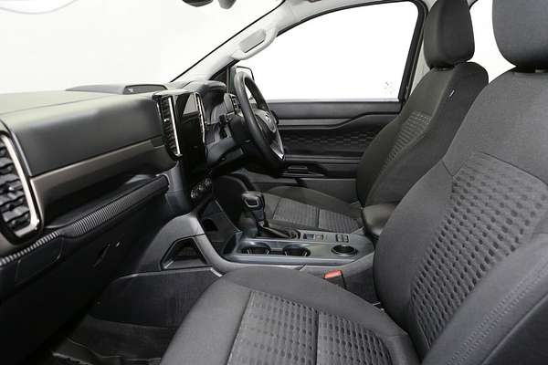 2023 Ford Everest Ambiente 2.0L