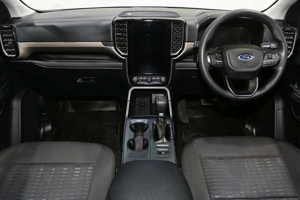 2023 Ford Everest Ambiente 2.0L