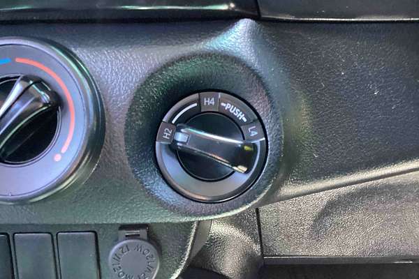 2020 Toyota Hilux Workmate GUN125R 4X4