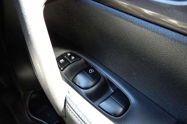 2017 Nissan X-TRAIL ST T32