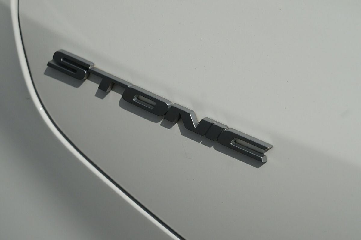 2022 Kia Stonic S YB