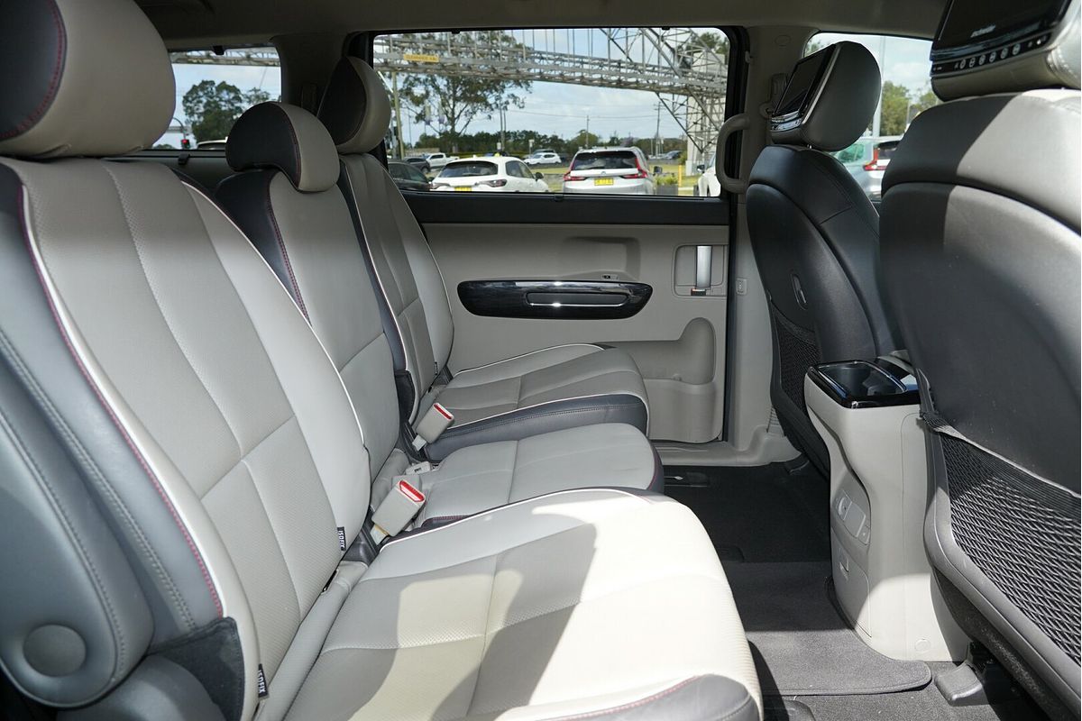2015 Kia Carnival Platinum YP