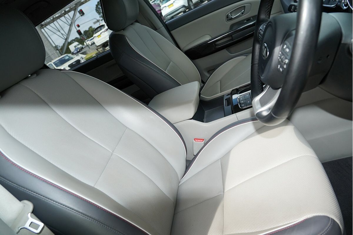 2015 Kia Carnival Platinum YP
