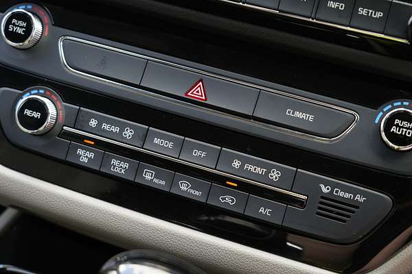 2015 Kia Carnival Platinum YP