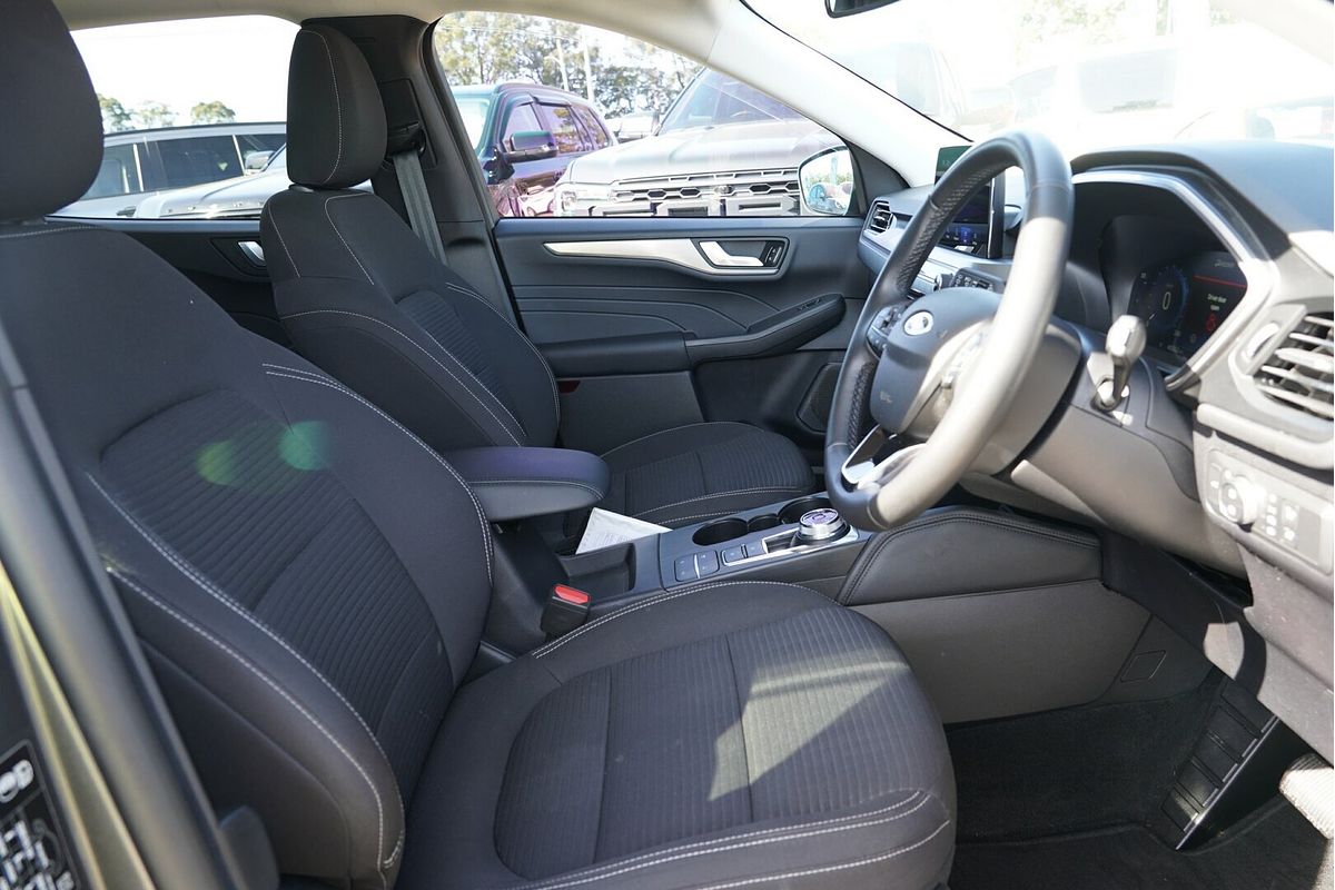 2022 Ford Escape ZH