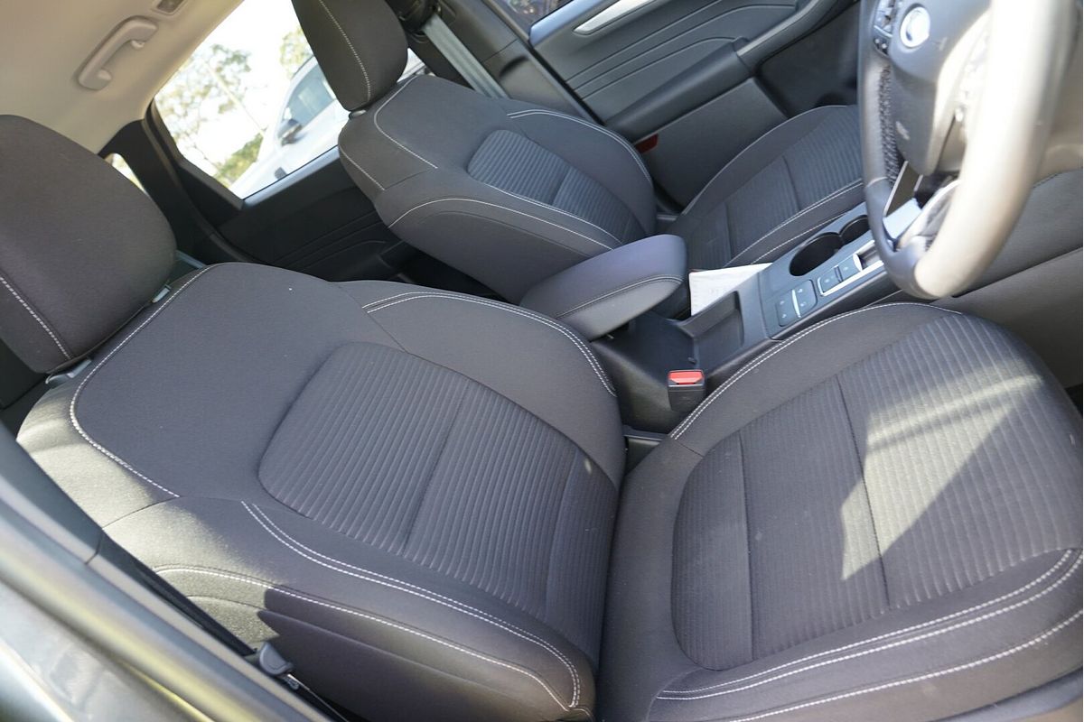 2022 Ford Escape ZH