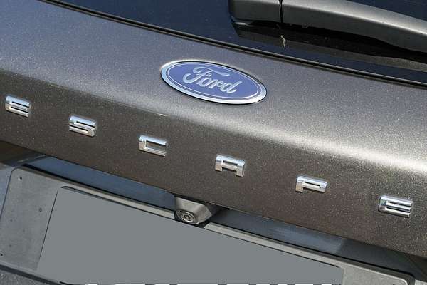 2022 Ford Escape ZH